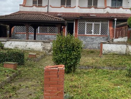 VENDESI VILLA SU 2 LIVELLI A VARCATURO