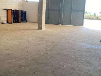 Fittasi locale ad uso deposito a Quarto