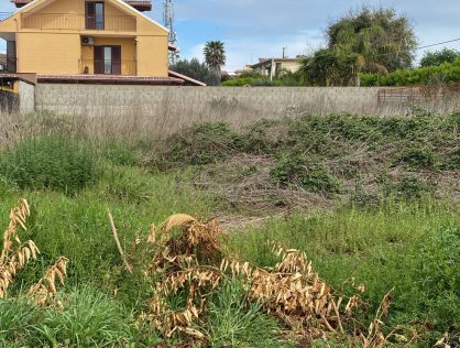 Vendesi lotto di terreno agricolo a Quarto
