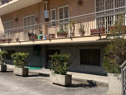 FITTASI APPARTAMENTO QUARTO IN PARCO PRIVATO